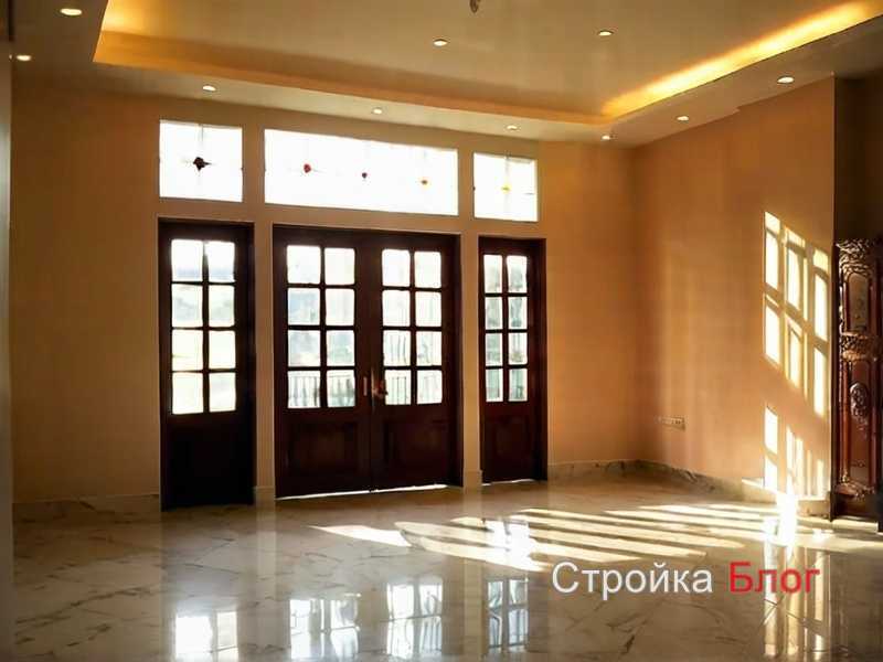 Прихожая с встроенными шкафами - как выбрать шкафы для компактного хранения вещей Прихожая с встроенными шкафами — как выбрать шкафы для компактного хранения вещей