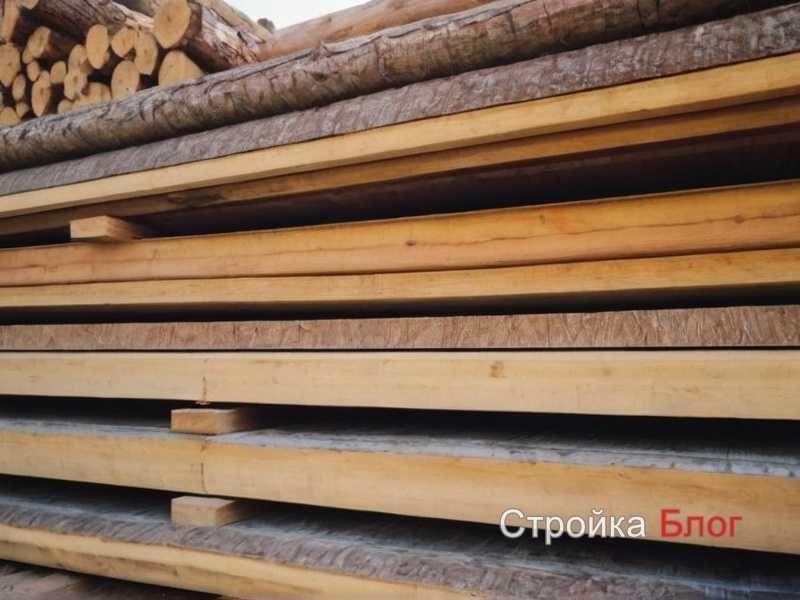 Монтаж резных наличников на фасад дома без повреждения поверхности