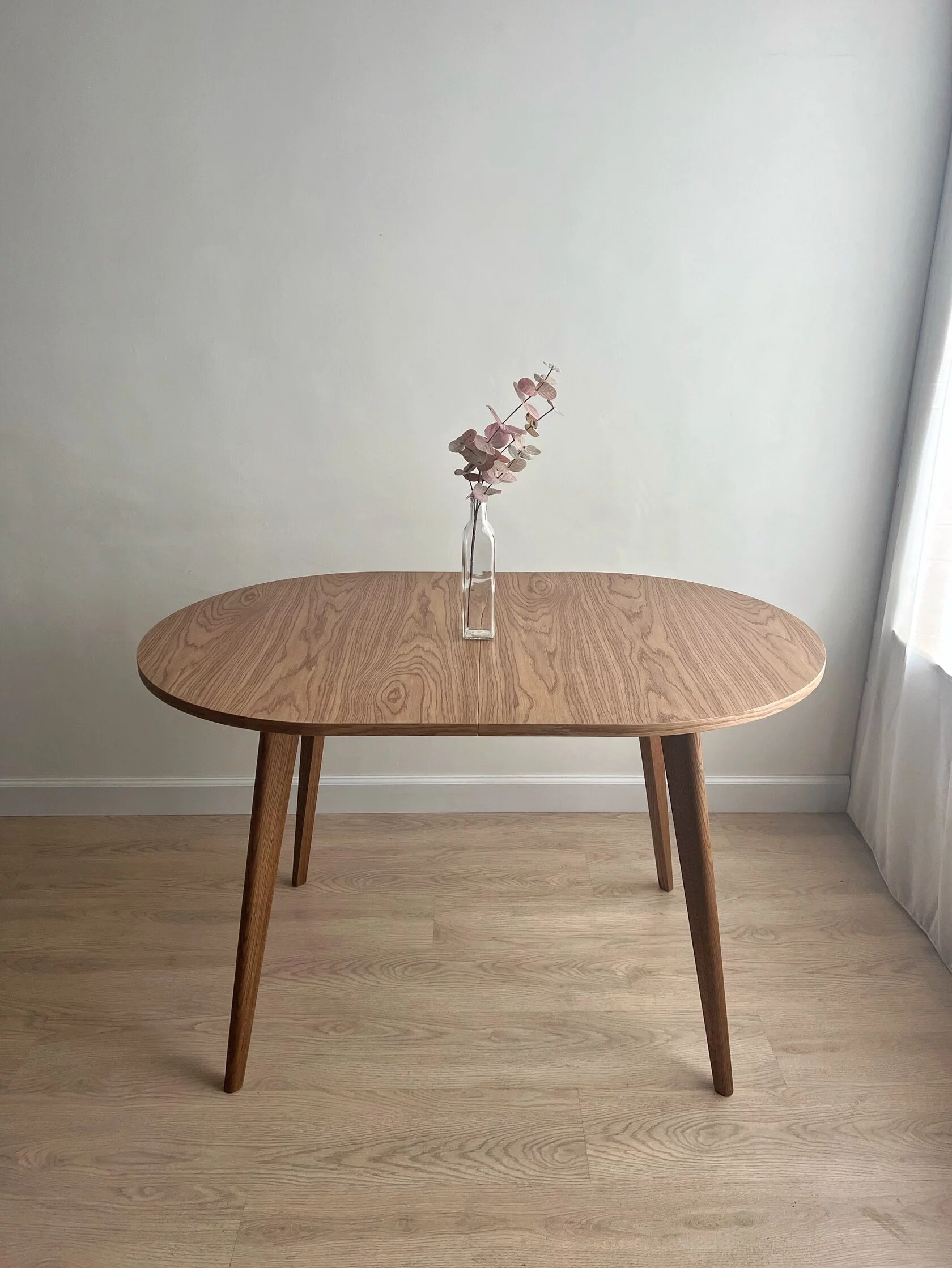Где можно приобрести качественный стол из дерева?